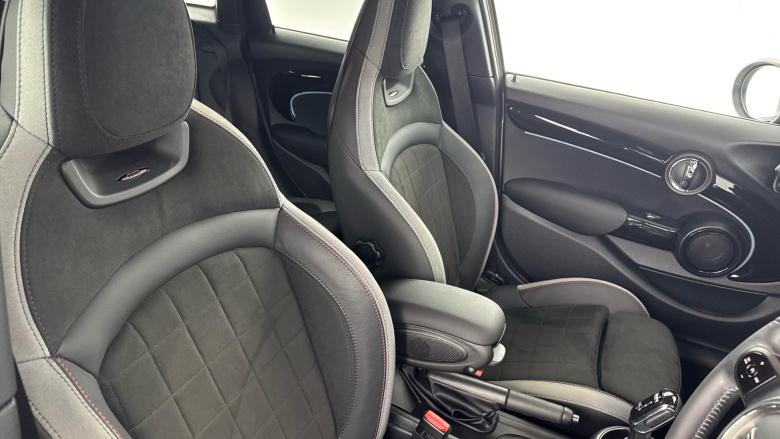 MINI Hatchback 1.5 Cooper Sport 5dr Petrol Hatchback